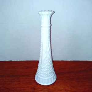 Vintage Anchor Hawking Milk Glass Bud Vase!!